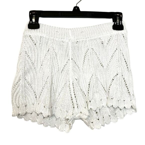 Charlotte Russe Pointelle Knit Elastic Waist Pull On Casual Shorts White Size XS - Picture 1 of 4